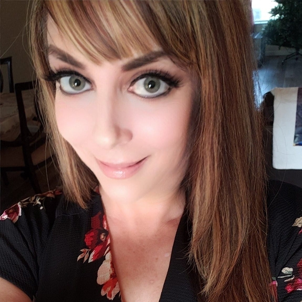 Meet your Posher, Holly